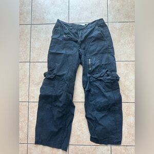 BDG cargo pants size 6